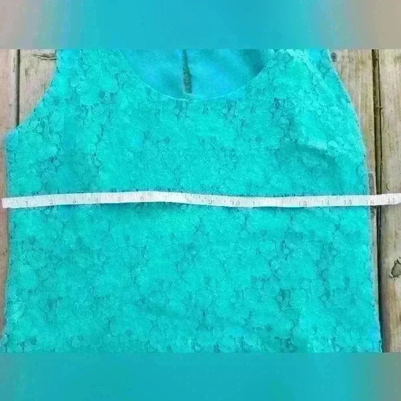 LA CHATEAU TEAL LACE TANK TOP - Picture 4 of 8